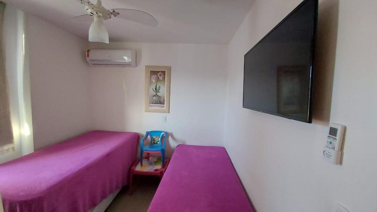 Praia Do Morro - Guarapari - Apto 2 Quartos Com Internet - Piscina - Ar Split - Edificio Gil Nogueira Appartement Buitenkant foto